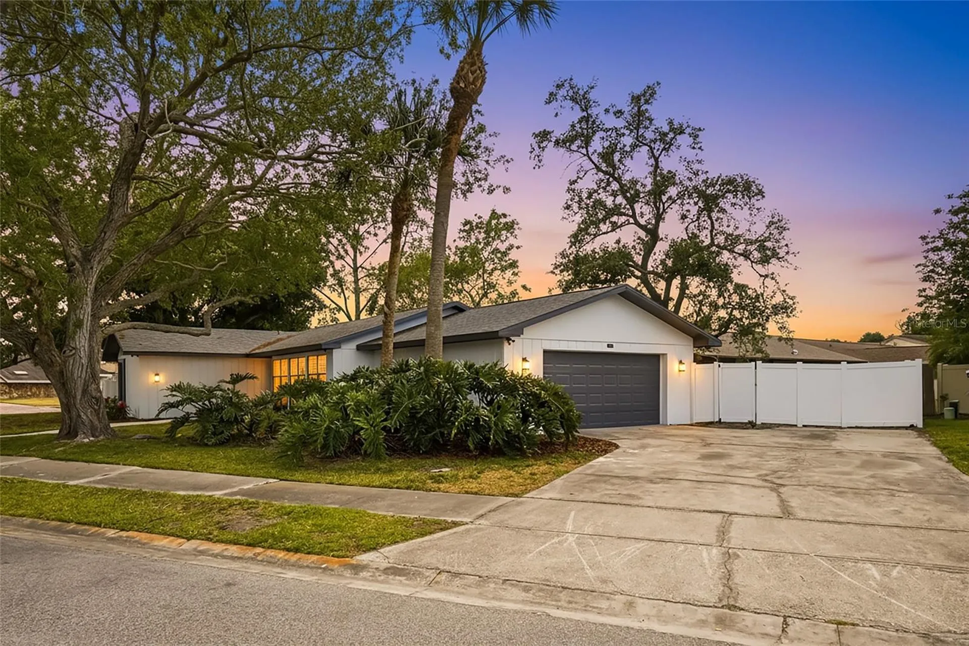 9516 Merrimoor Boulevard Seminole FL 33777