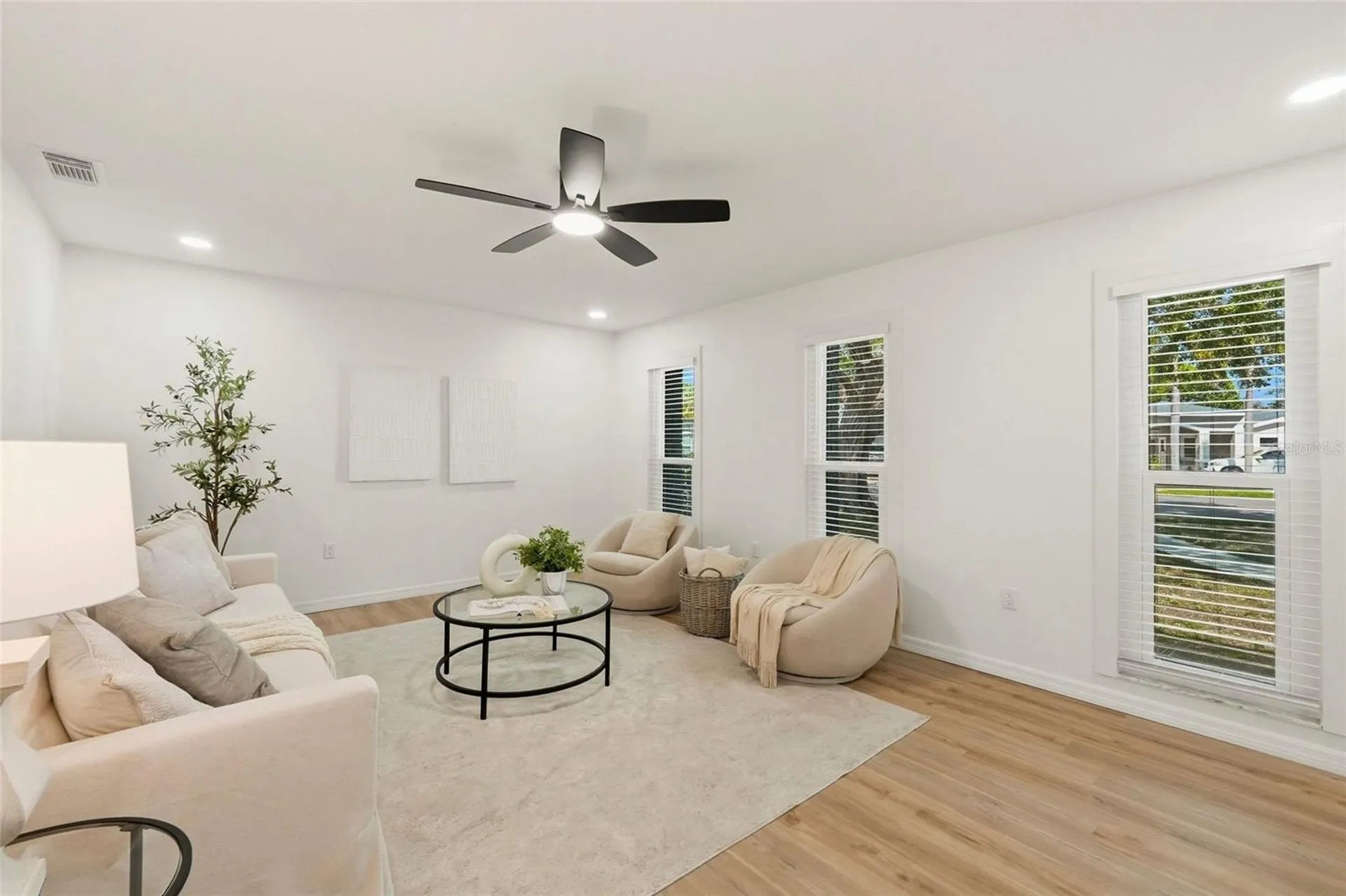 9516 Merrimoor Boulevard Seminole FL 33777