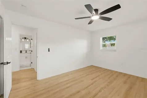 9516 Merrimoor Boulevard Seminole FL 33777