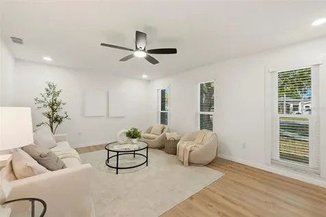 9516 Merrimoor Boulevard Seminole FL 33777