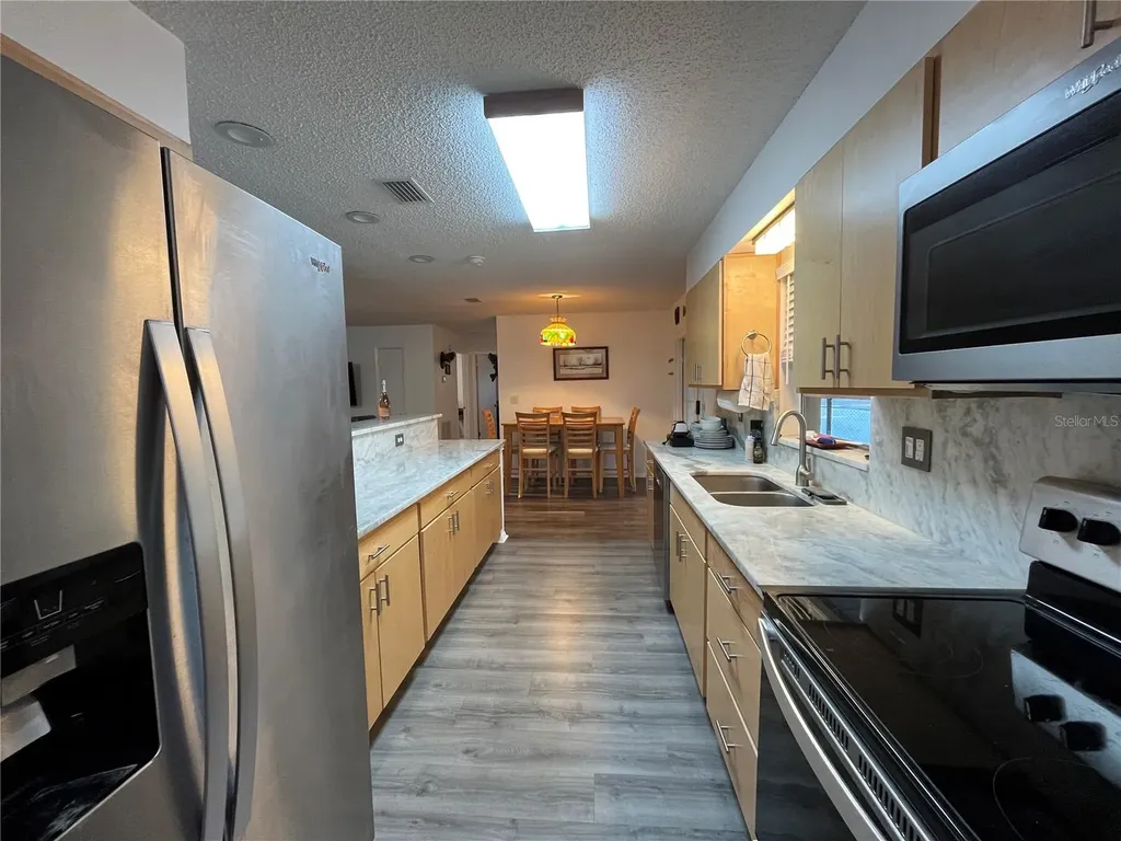 407 Poinsettia Avenue Fruitland Park FL 34731
