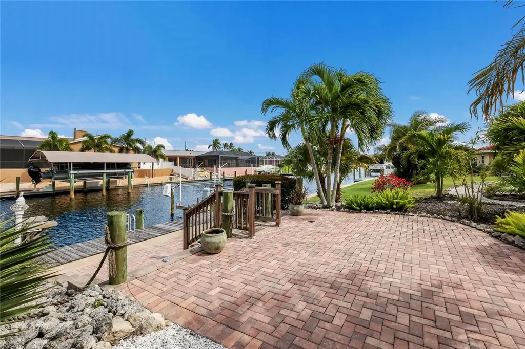 5007 Bimini Drive Bradenton FL 34210