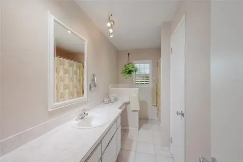 5007 Bimini Drive Bradenton FL 34210