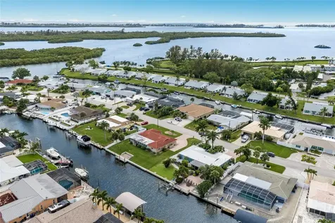 5007 Bimini Drive Bradenton FL 34210