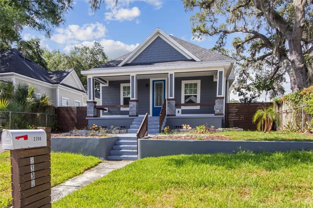 2330 W Saint Louis Street Tampa FL 33607
