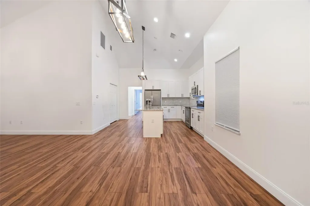 2330 W Saint Louis Street Tampa FL 33607