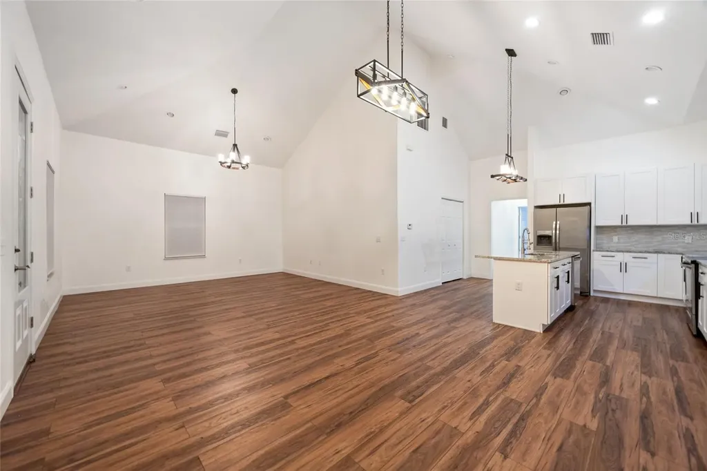 2330 W Saint Louis Street Tampa FL 33607