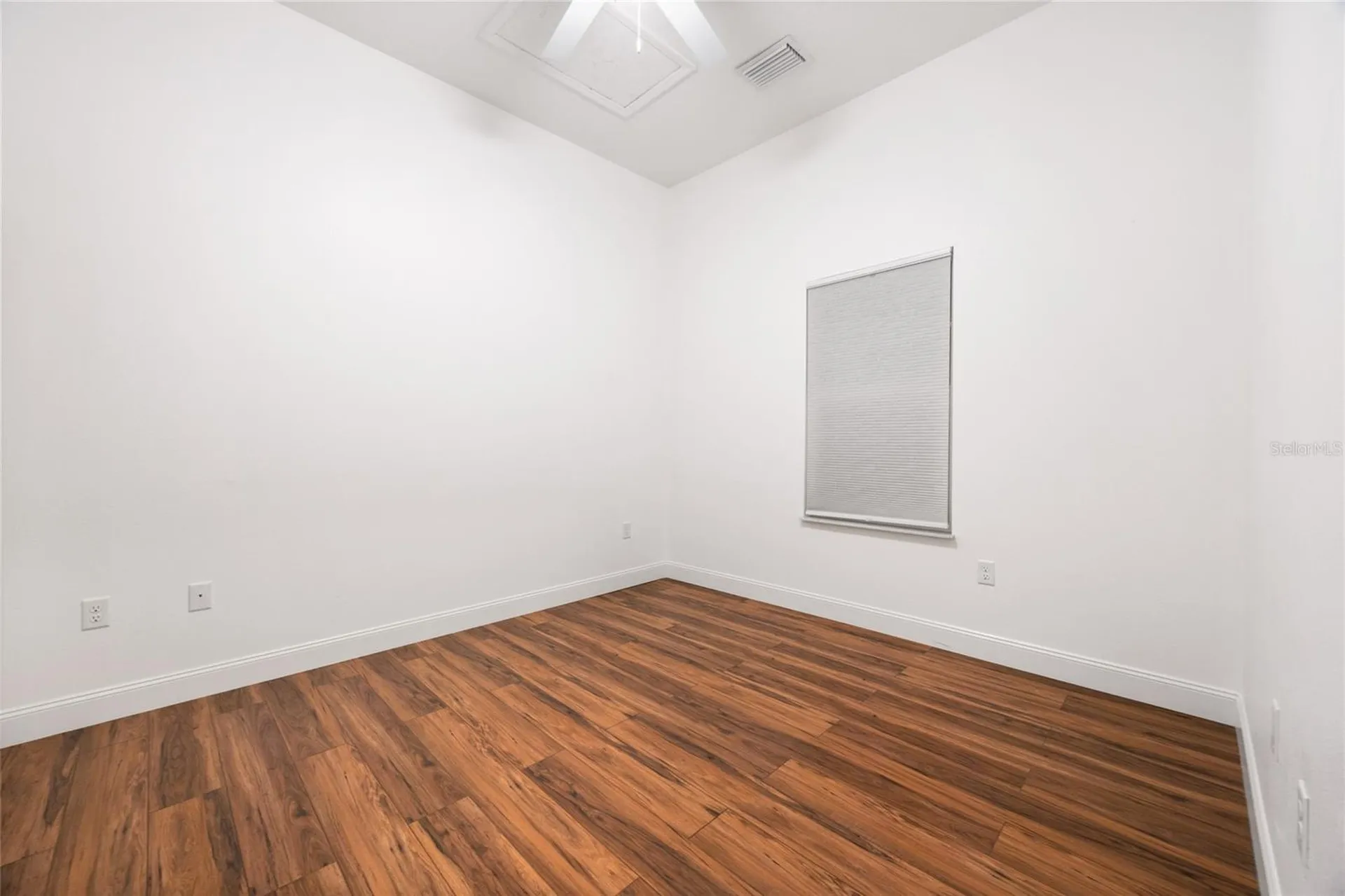 2330 W Saint Louis Street Tampa FL 33607