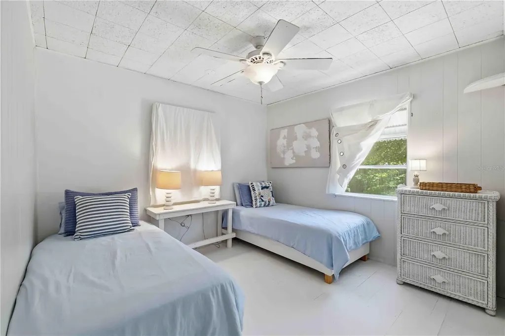 624 Bayshore Road Nokomis FL 34275
