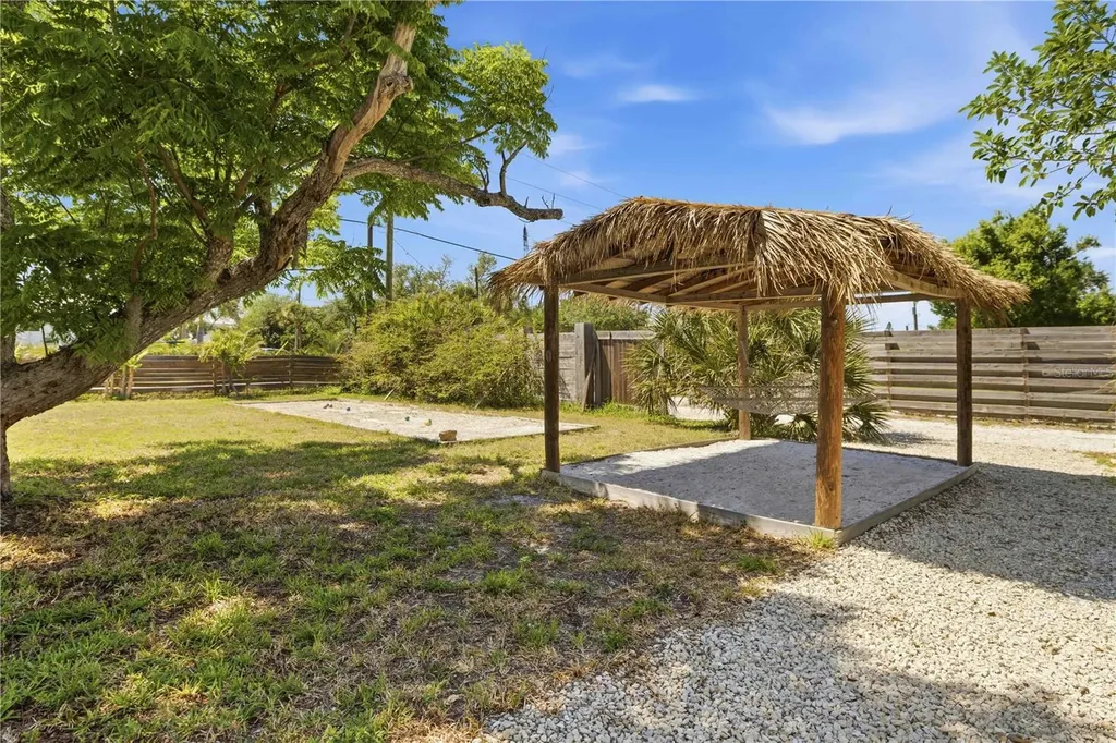 624 Bayshore Road Nokomis FL 34275