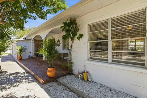 624 Bayshore Road Nokomis FL 34275