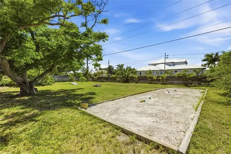 624 Bayshore Road Nokomis FL 34275