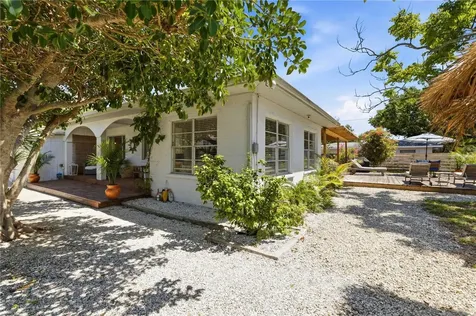 624 Bayshore Road Nokomis FL 34275
