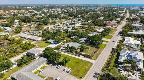 624 Bayshore Road Nokomis FL 34275
