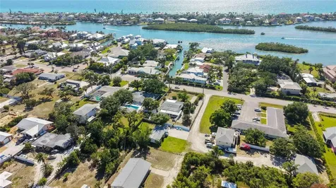 624 Bayshore Road Nokomis FL 34275