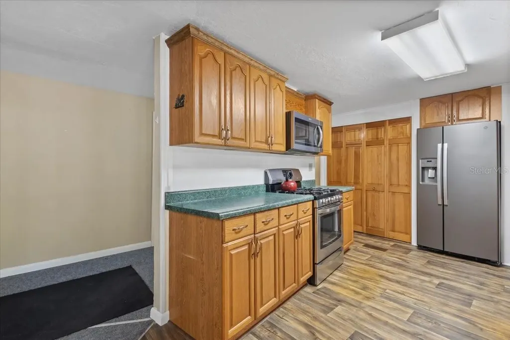 3169 N Us Highway 129 Bell FL 32619