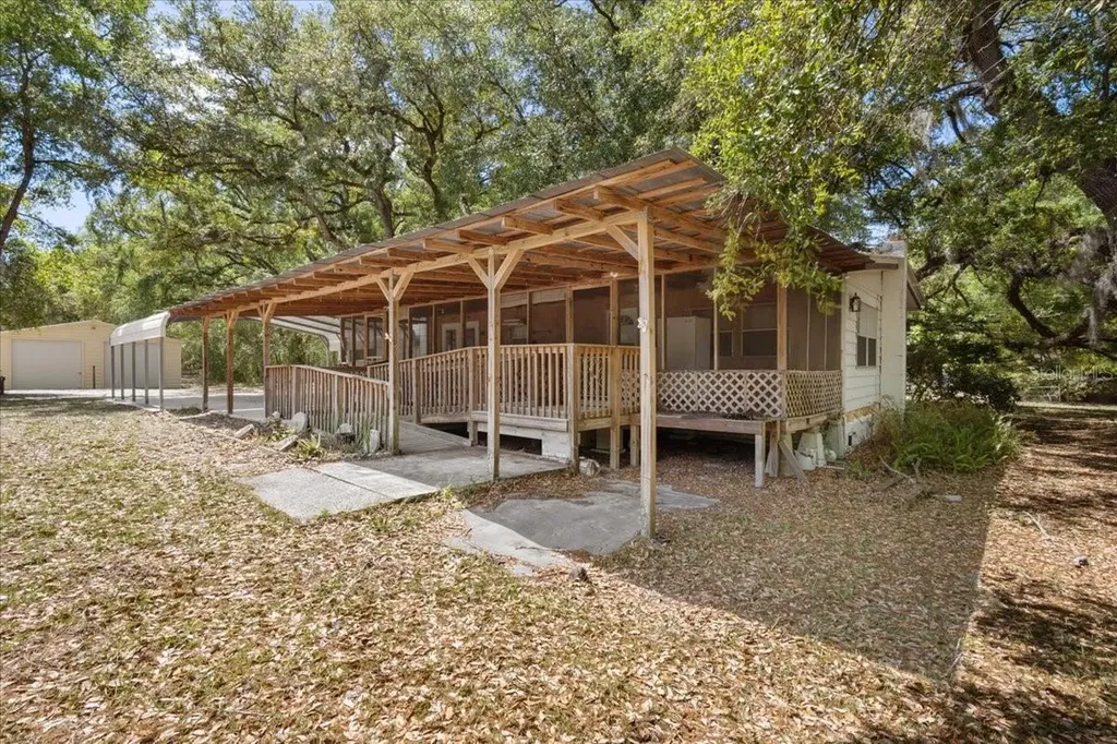 3169 N Us Highway 129 Bell FL 32619