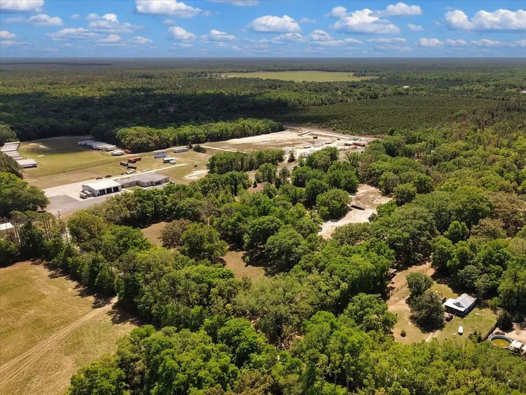3169 N Us Highway 129 Bell FL 32619