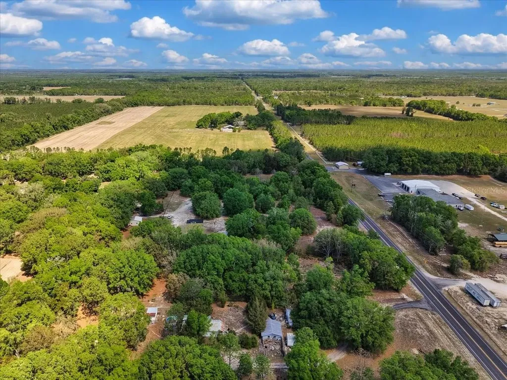 3169 N Us Highway 129 Bell FL 32619