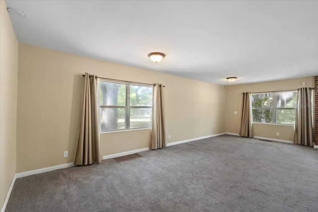 3169 N Us Highway 129 Bell FL 32619