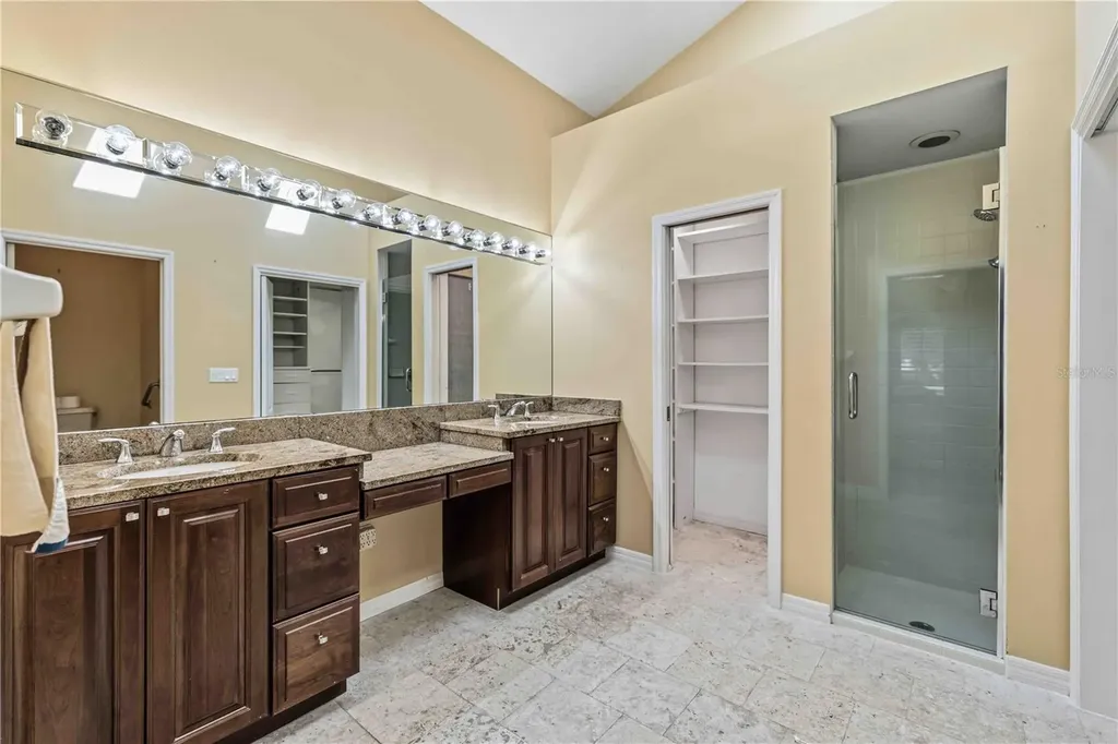 4021 Jardin Lane Sarasota FL 34238