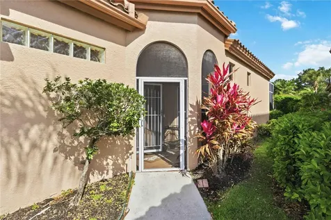 4021 Jardin Lane Sarasota FL 34238