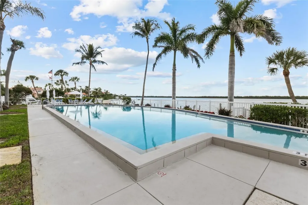 615 Dream Island Place Longboat Key FL 34228