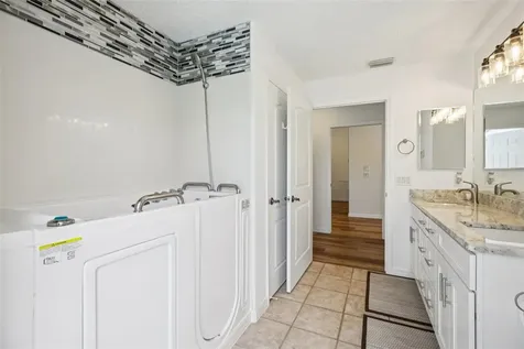 8690 SE 173rd Wisteria Street The Villages FL 32162