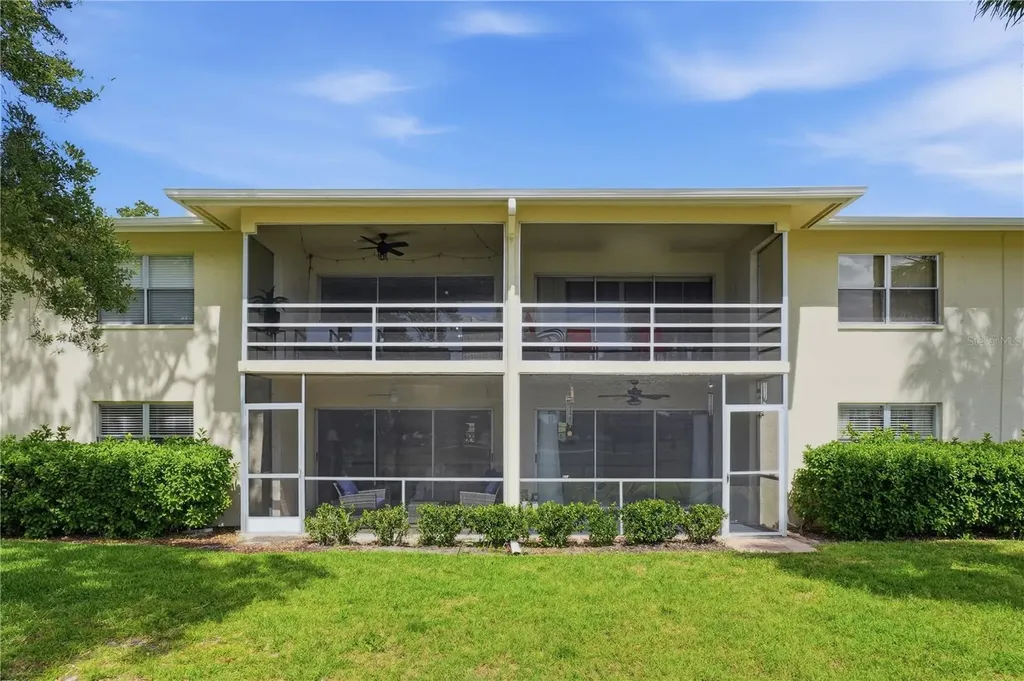 7860 Palm Aire Lane Sarasota FL 34243