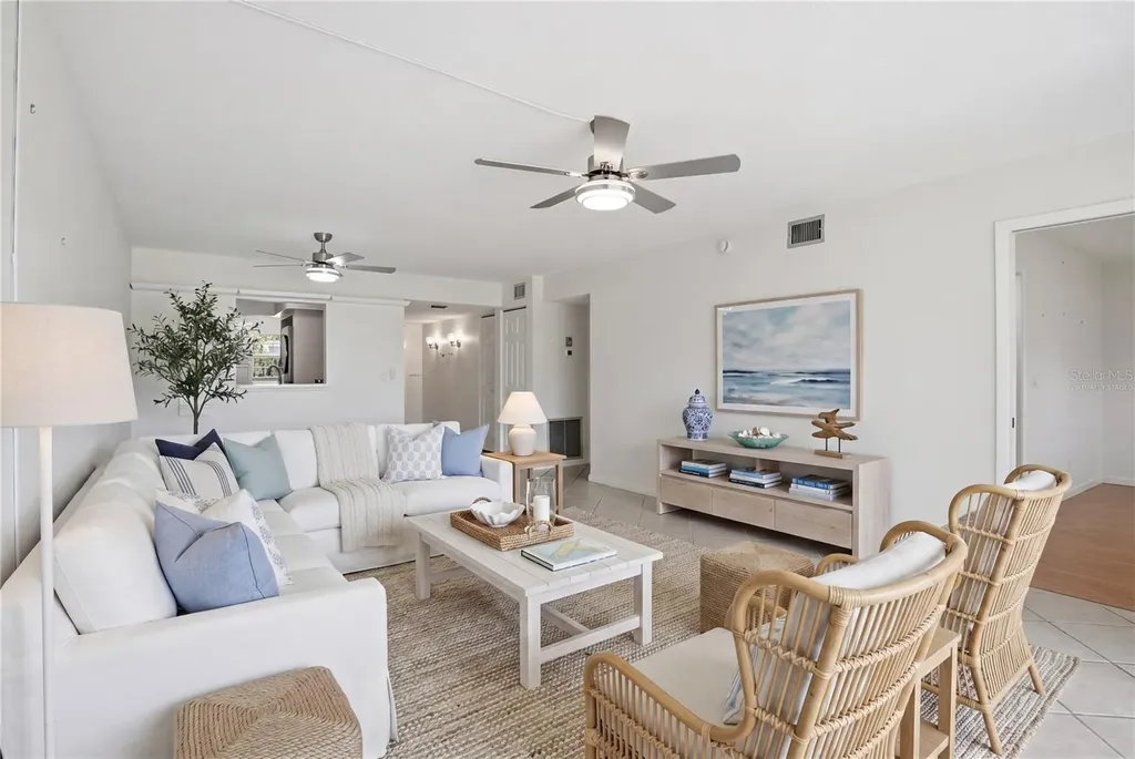 7860 Palm Aire Lane Sarasota FL 34243