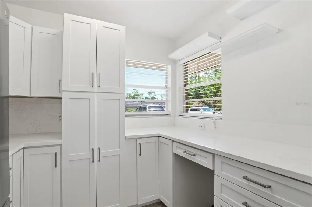 7860 Palm Aire Lane Sarasota FL 34243