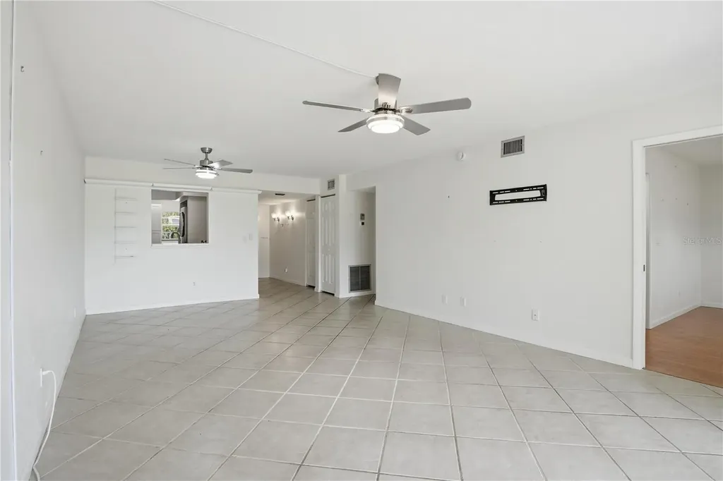 7860 Palm Aire Lane Sarasota FL 34243
