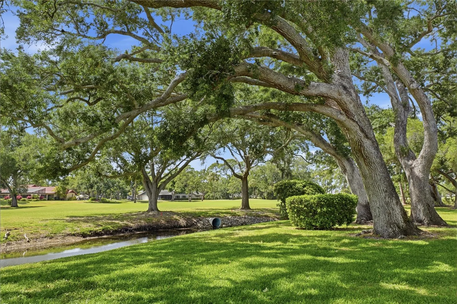 7860 Palm Aire Lane Sarasota FL 34243