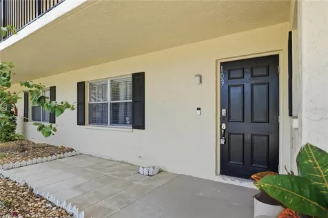 7860 Palm Aire Lane Sarasota FL 34243