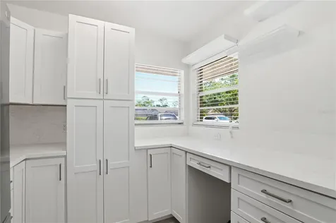 7860 Palm Aire Lane Sarasota FL 34243