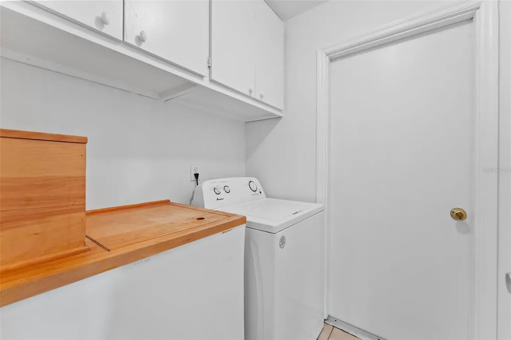 1502 Haven Bend Tampa FL 33613