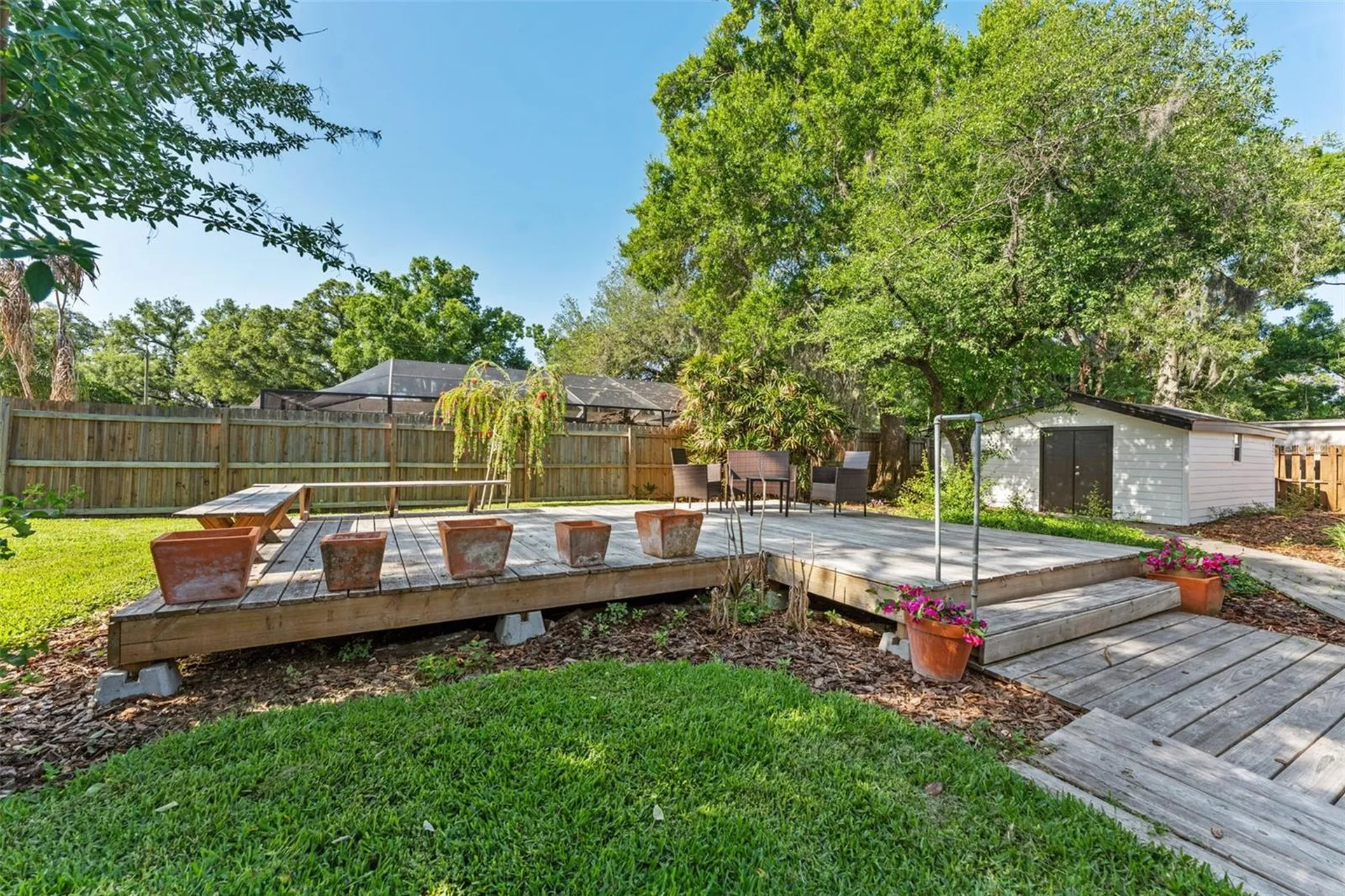 1502 Haven Bend Tampa FL 33613