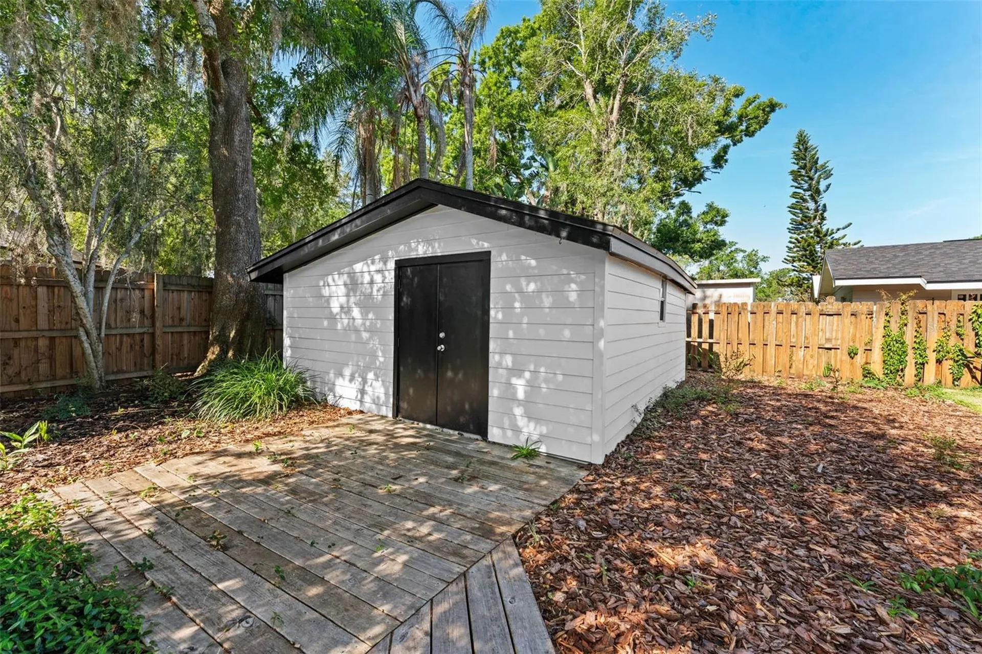 1502 Haven Bend Tampa FL 33613