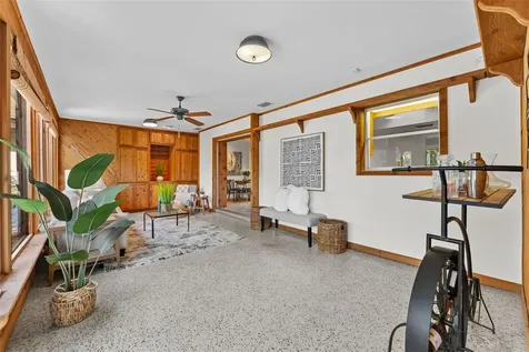 1502 Haven Bend Tampa FL 33613