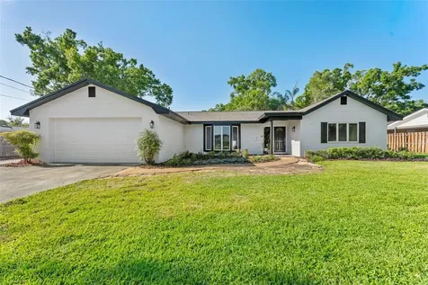 1502 Haven Bend Tampa FL 33613