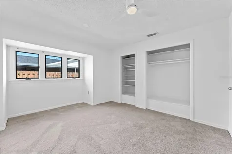 1502 Haven Bend Tampa FL 33613