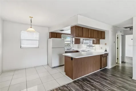 4951 91st Avenue N Pinellas Park FL 33782