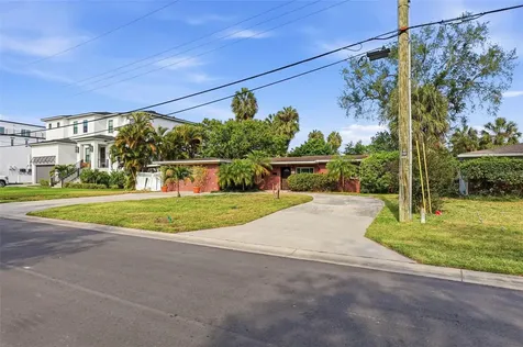 214 S Occident Street Tampa FL 33609