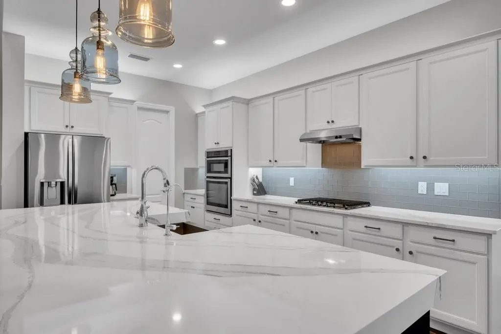 14908 Bassinger Lane Lithia FL 33547