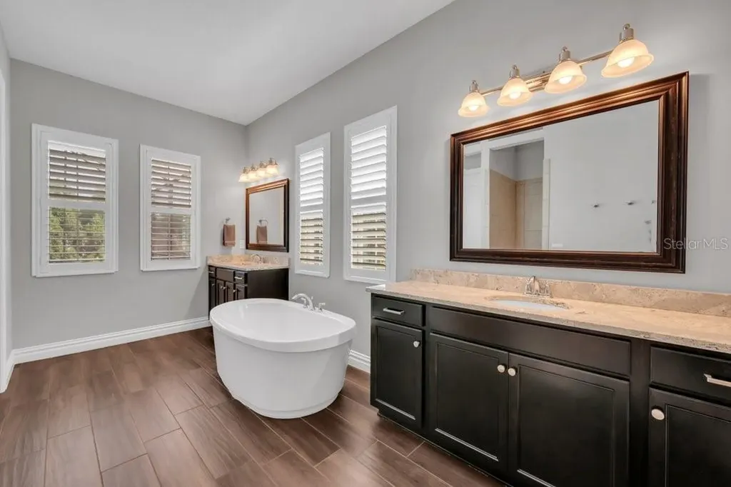 14908 Bassinger Lane Lithia FL 33547