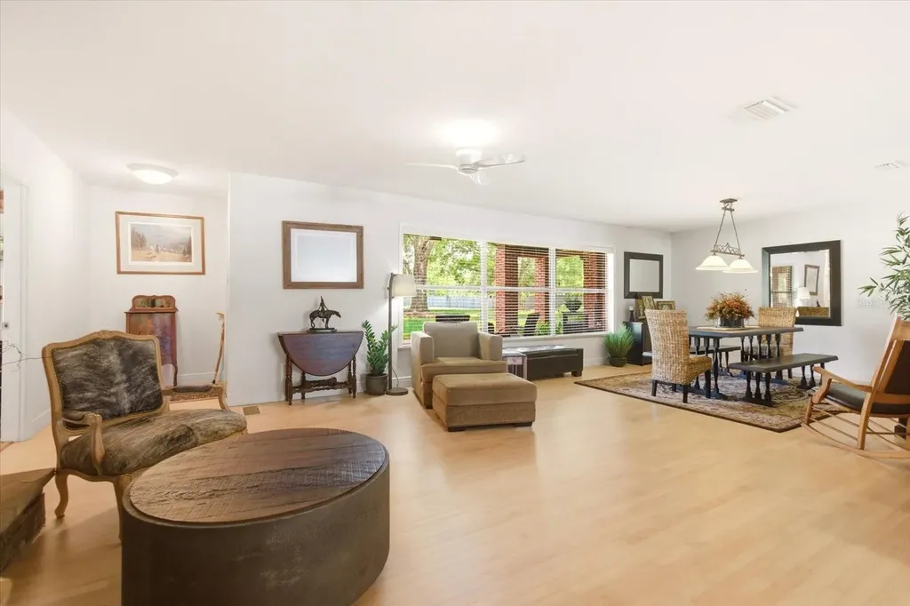 4910 E Lake Drive Winter Springs FL 32708