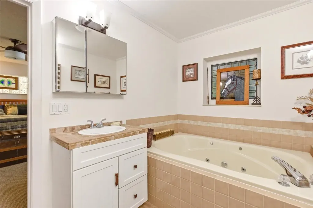4910 E Lake Drive Winter Springs FL 32708