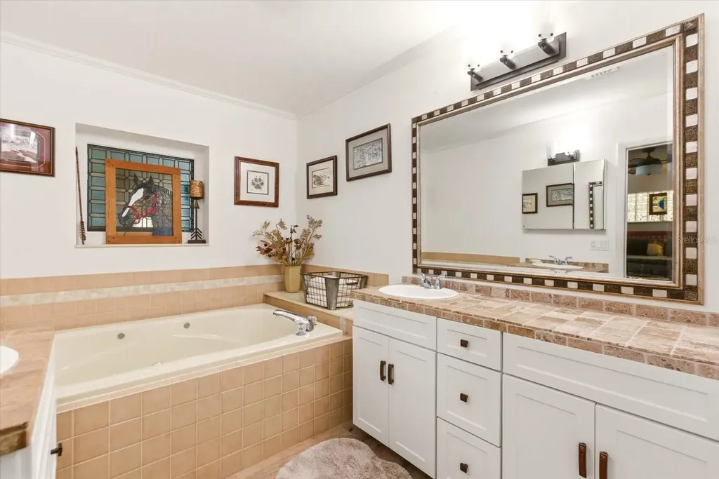 4910 E Lake Drive Winter Springs FL 32708