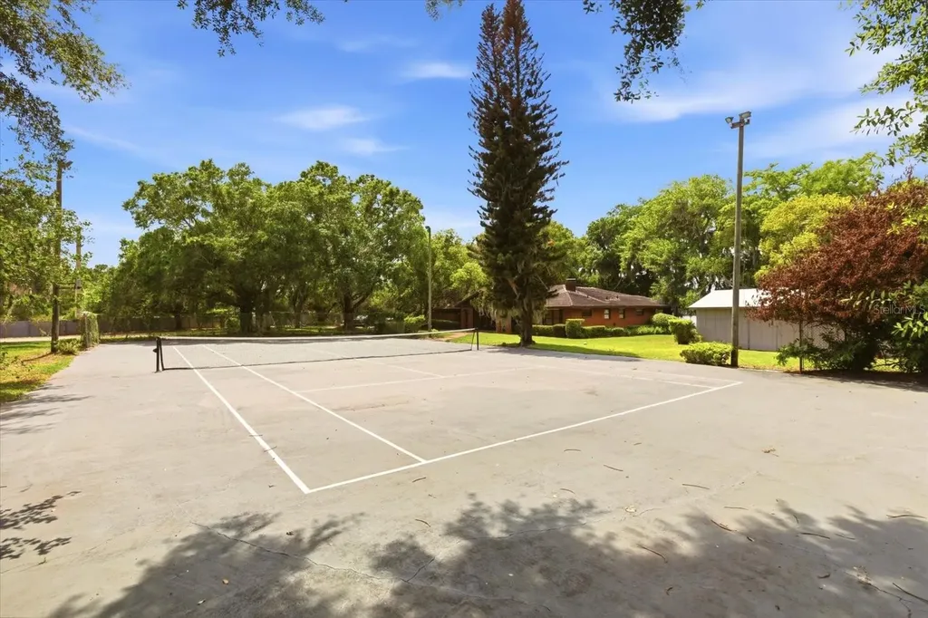 4910 E Lake Drive Winter Springs FL 32708