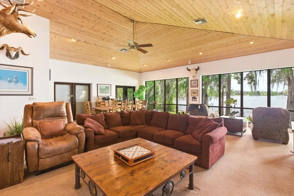 4910 E Lake Drive Winter Springs FL 32708